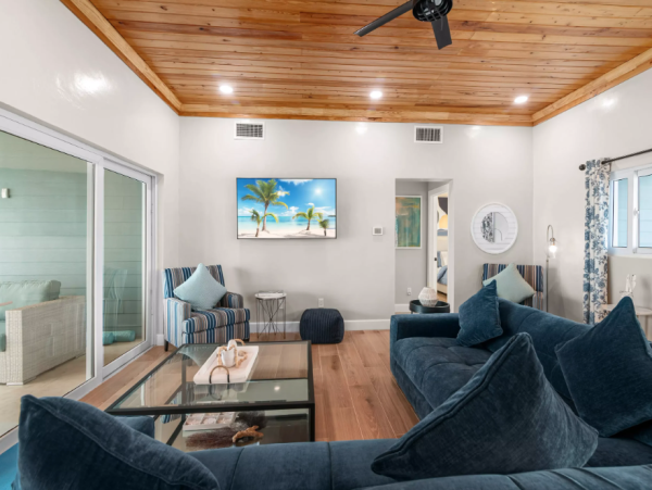 Luxury Oceanfront Villa in Exuma - Ideal for Families and Groups